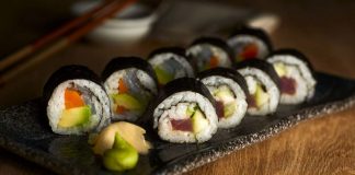 Receta de sushi fácil en 4 pasos